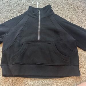 NWOT lululemon black scuba!